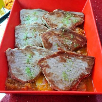 Atún a la plancha con tomate casero